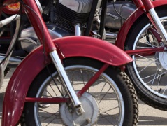 Научиться ездить на мотоцикле и квадроцикле можно будет на городской круглогодичной площадке