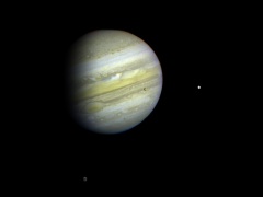 8 марта Юпитер вступает в противостояние с Солнцем
